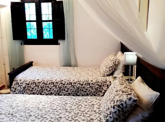 Pensjonat Casa Colina 3*